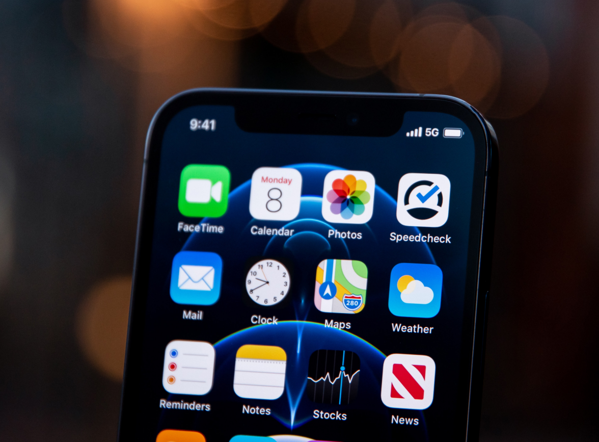 桓仁苹果手机维修分享为什么 iPhone 12 在冬季会自动关机 